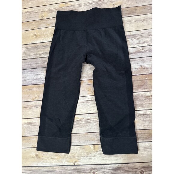 Womens Lululemon Leggings - Yoga Workout - Black - size 6 - Picture 1 of 8